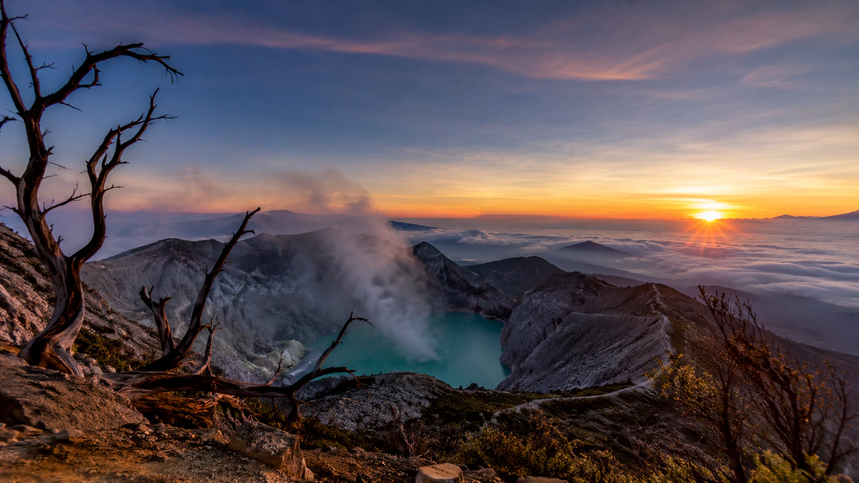 Ijen dawn