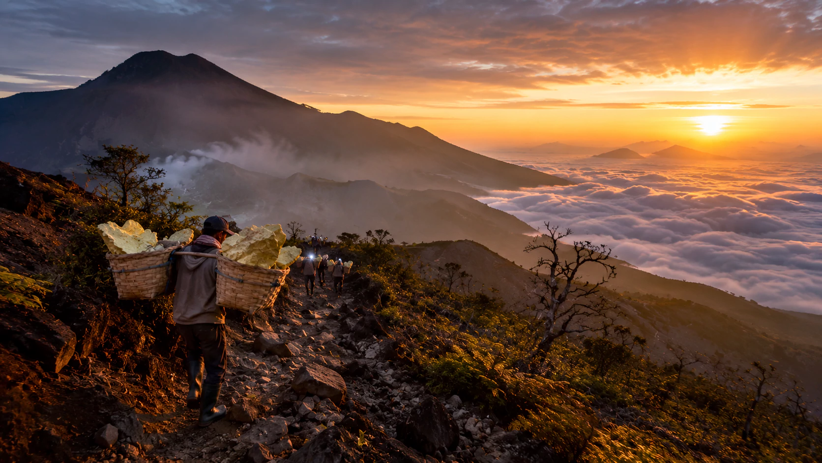 Ijen sulphur miners
